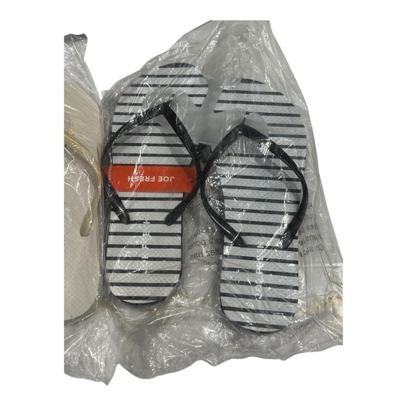Joe Fresh Flip Flops Set Black Striped and Champagne Size 6 - Picture 3 of 5